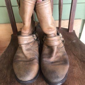 Frye Maxine Trapunto 8.5 Women's